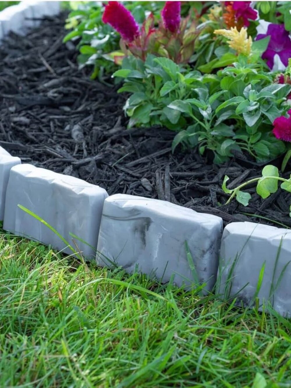 No-Dig Landscape Edging with Anchoring Spikes